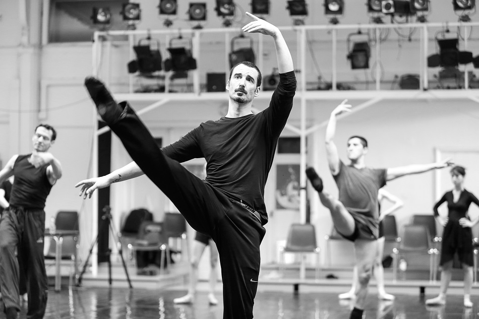 Tanztraining der Tanzkompanie Neustrelitz